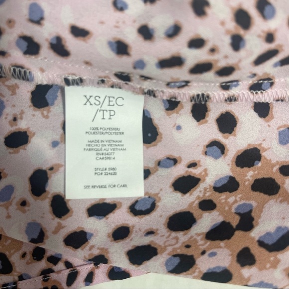 CAbi Seaside Animal Print Cinched Top Extra Small - Picture 6 of 7